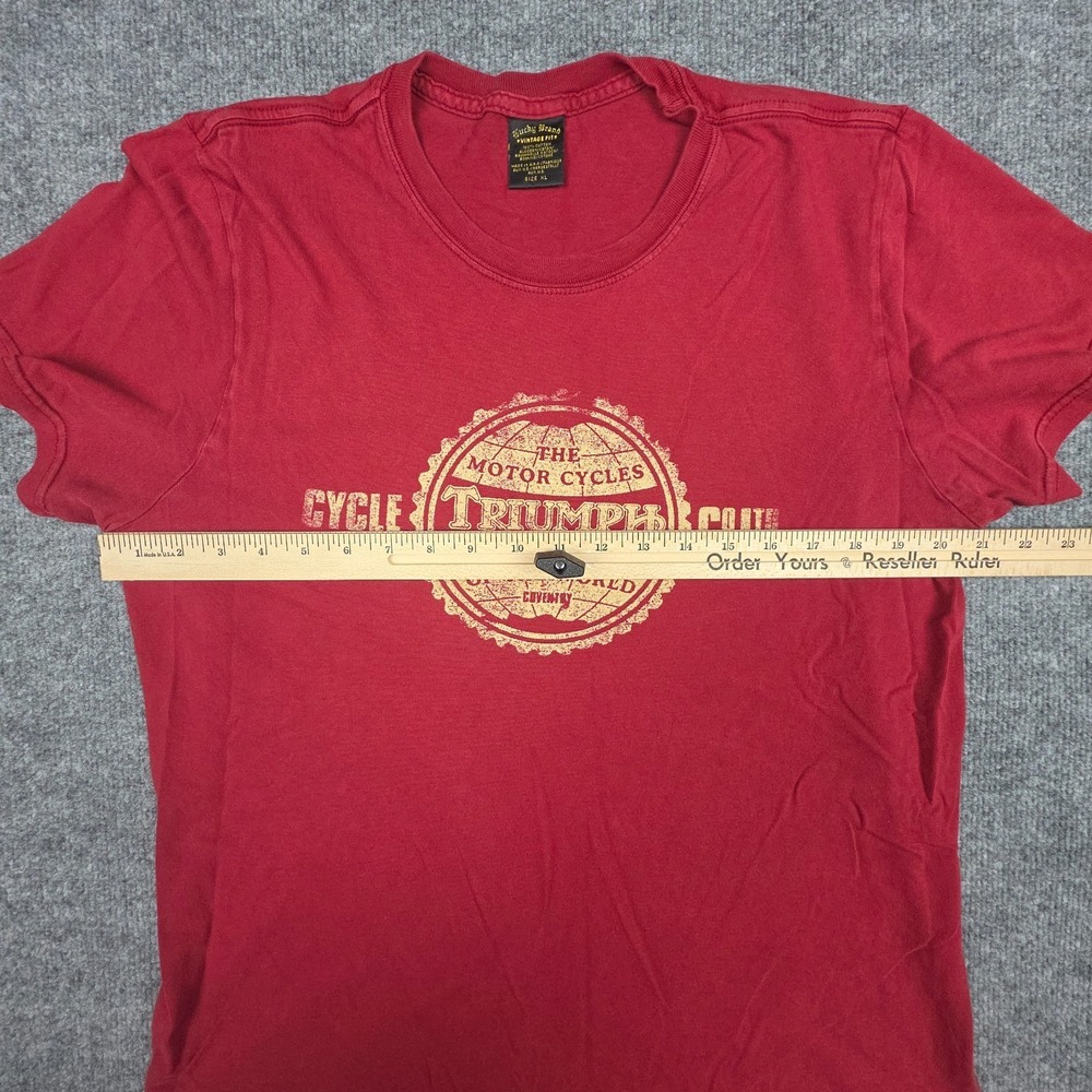 Vintage Lucky Triumph T-Shirt Men's XL Red Made USA Graphic Motorcycle - Picture 7 of 10